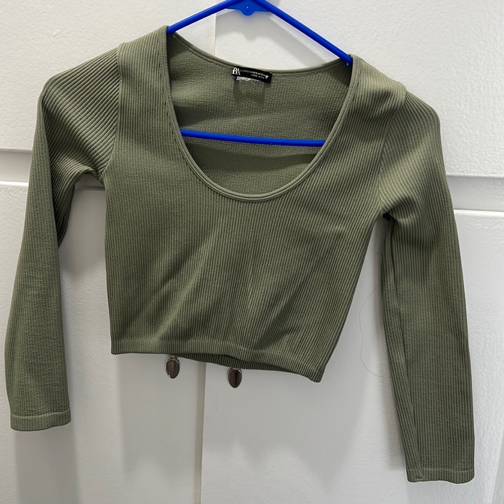 3/4 sleeve crop top